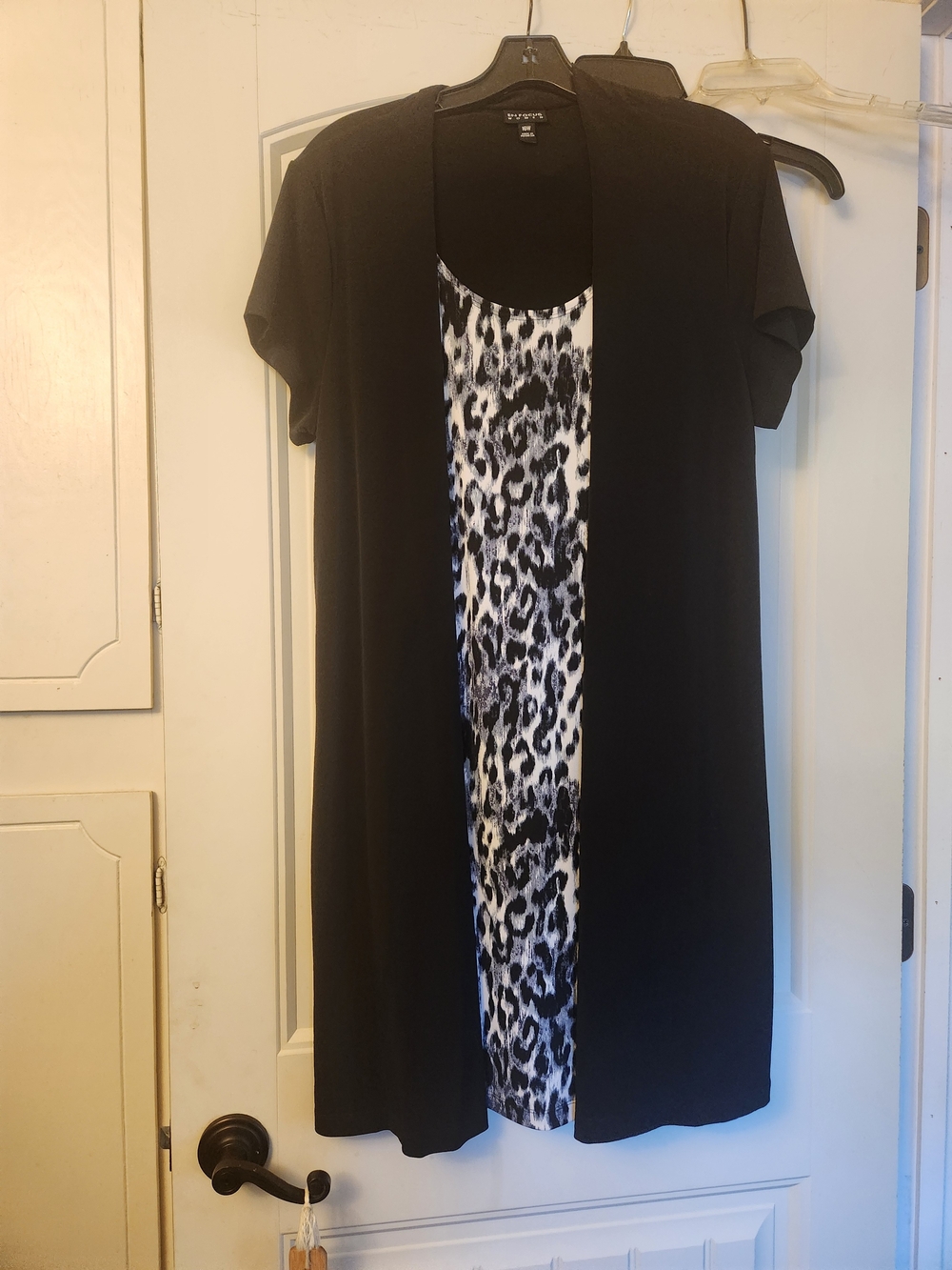 Enfocus Studio Black Short-Sleeve Midi Dress with Black-and-White Leopard Panel